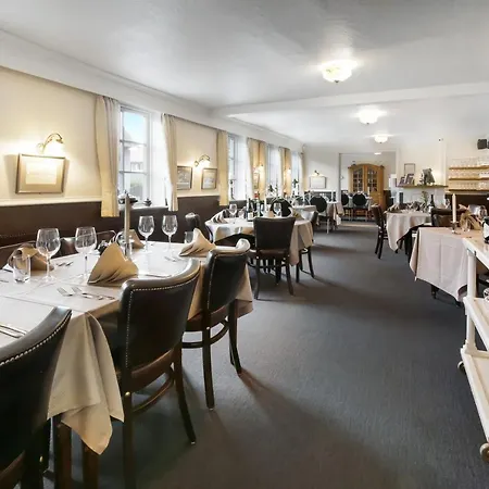 Hotel Den Gamle *