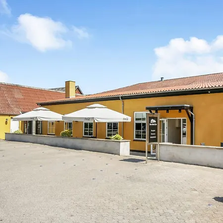 فندق Den Gamle