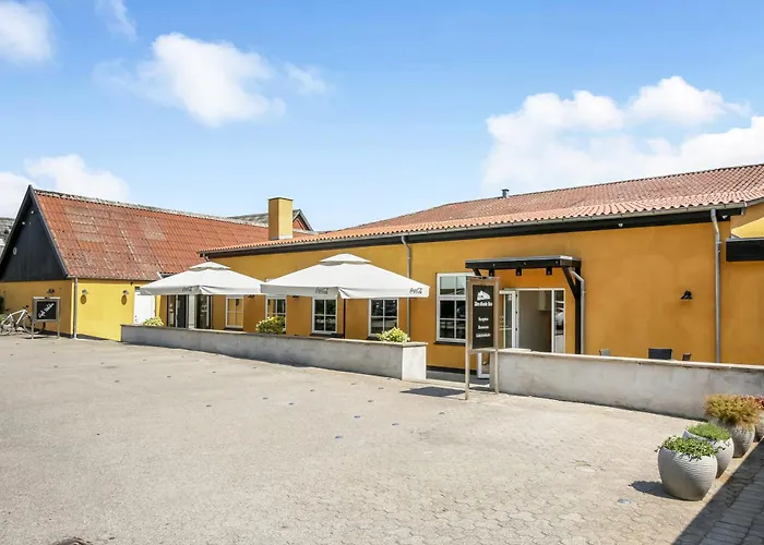 فندق Den Gamle