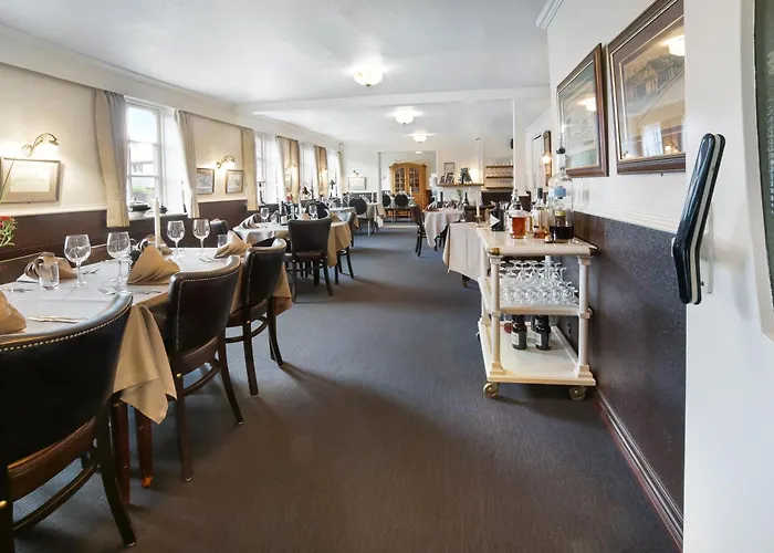 Hotel Den Gamle *